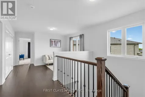 15 Abbey Crescent Barrie ON L9J 0W9