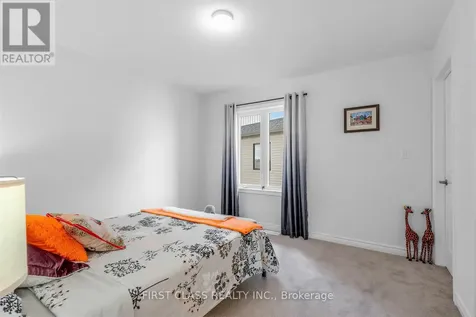 15 Abbey Crescent Barrie ON L9J 0W9