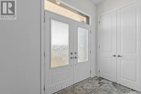 15 Abbey Crescent Barrie ON L9J 0W9