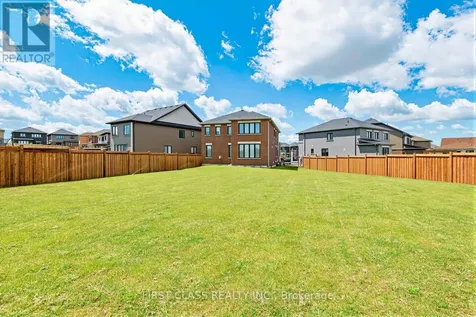 15 Abbey Crescent Barrie ON L9J 0W9