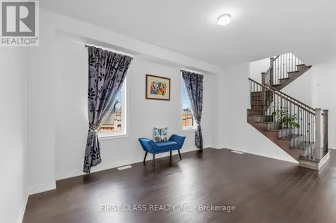 15 Abbey Crescent Barrie ON L9J 0W9