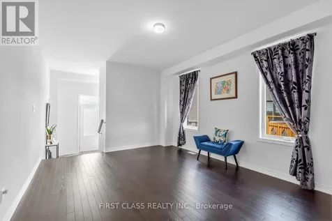 15 Abbey Crescent Barrie ON L9J 0W9