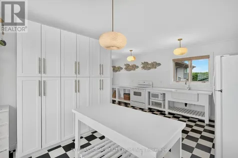 2032 Lakeshore Drive Ramara ON L0K 1B0