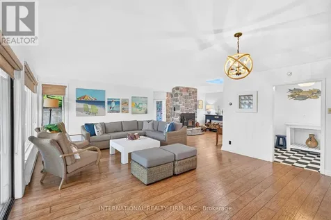 2032 Lakeshore Drive Ramara ON L0K 1B0