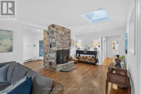 2032 Lakeshore Drive Ramara ON L0K 1B0