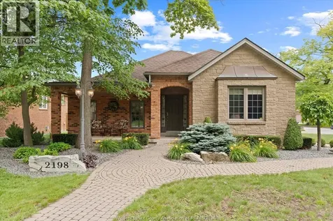2198 Suzanne Street Lasalle ON N9H 2K3
