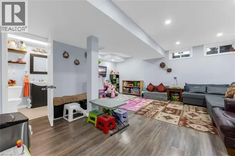 370 Stonehenge Drive Ancaster ON L9K 0H9