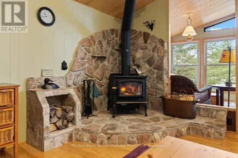 391 Salmon Lake Road Seguin ON P2A 2W8