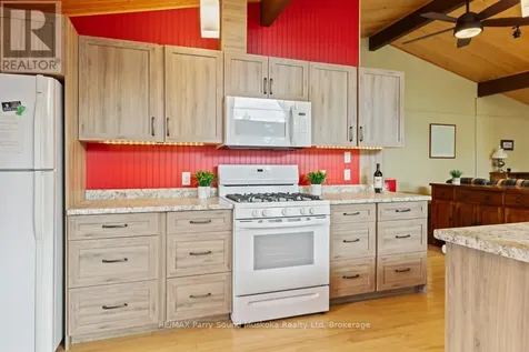 391 Salmon Lake Road Seguin ON P2A 2W8