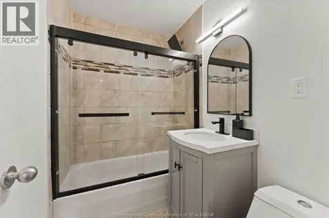 1330 Central Avenue Windsor ON N8Y 3V4