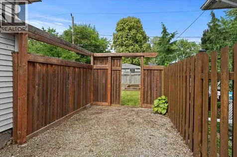 1330 Central Avenue Windsor ON N8Y 3V4