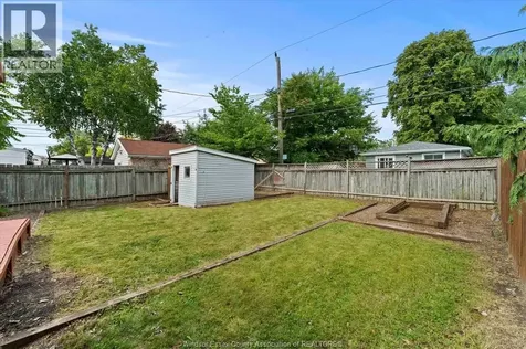 1330 Central Avenue Windsor ON N8Y 3V4