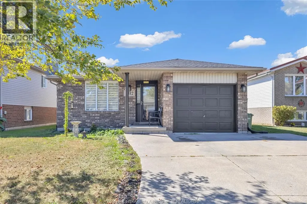 1812 Vicky Circle Windsor ON N8W 5P6
