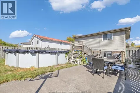 1812 Vicky Circle Windsor ON N8W 5P6