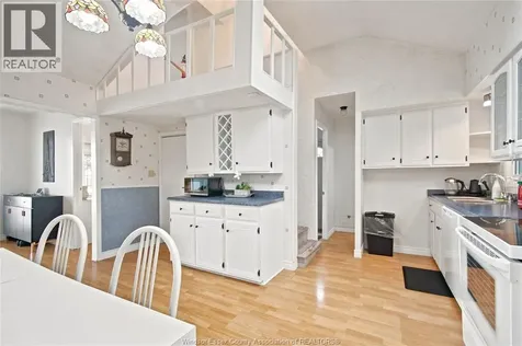 866 Point Pelee Drive Leamington ON N8H 3V4