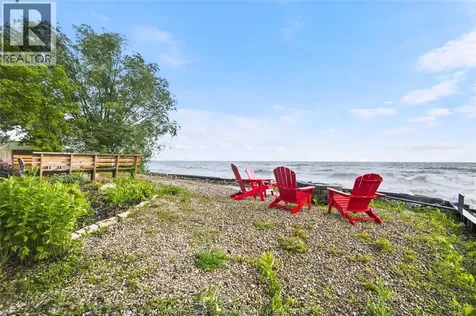 866 Point Pelee Drive Leamington ON N8H 3V4