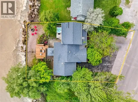 866 Point Pelee Drive Leamington ON N8H 3V4