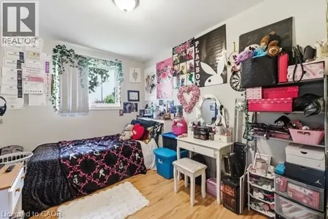 16 Harrison Avenue Hamilton ON L8H 2Z7