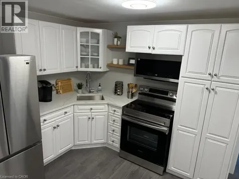 348 Springbrook Avenue Hamilton ON L9K 0K3