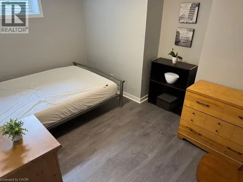 348 Springbrook Avenue Hamilton ON L9K 0K3