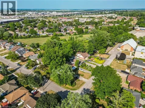9 Arlington Avenue St. Catharines ON L2P 3A3