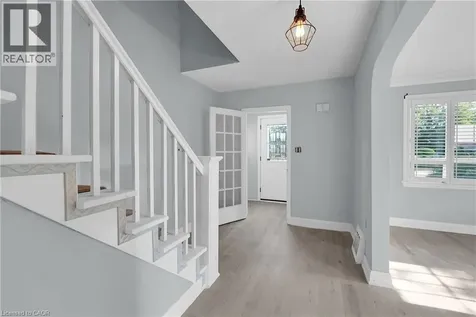 9 Arlington Avenue St. Catharines ON L2P 3A3