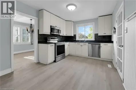 9 Arlington Avenue St. Catharines ON L2P 3A3