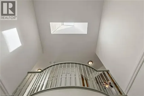 286 Hamilton Drive Ancaster ON L9G 4W6