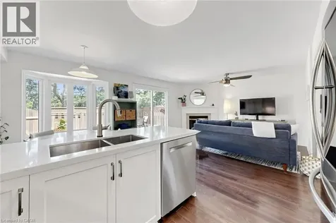 286 Hamilton Drive Ancaster ON L9G 4W6