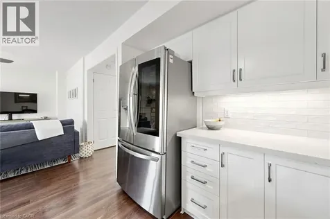286 Hamilton Drive Ancaster ON L9G 4W6