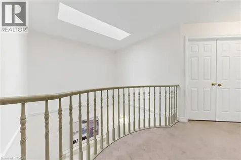 286 Hamilton Drive Ancaster ON L9G 4W6