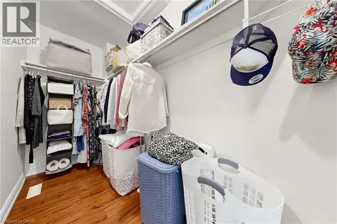 286 Hamilton Drive Ancaster ON L9G 4W6