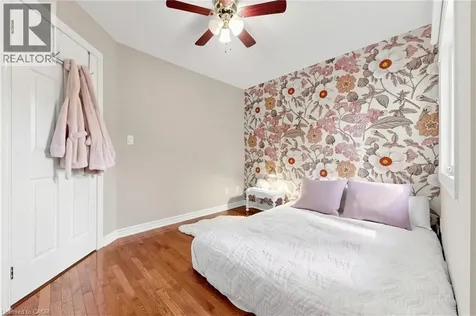 286 Hamilton Drive Ancaster ON L9G 4W6