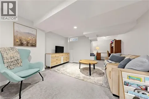 286 Hamilton Drive Ancaster ON L9G 4W6
