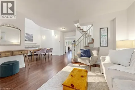 286 Hamilton Drive Ancaster ON L9G 4W6