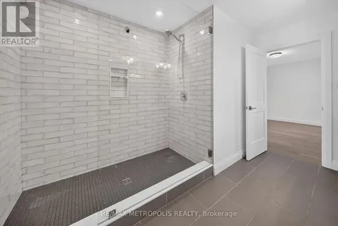 55 Russ Street Cambridge ON N3H 4B1