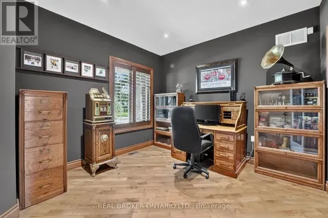 41 Cameron Drive Hamilton (ancaster) ON L9G 2L4