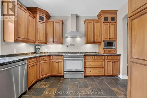 41 Cameron Drive Hamilton (ancaster) ON L9G 2L4