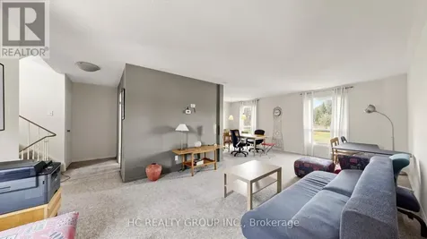 433 Keats Way Waterloo ON N2L 5S7