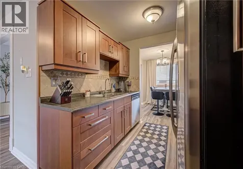 300 Rexford Drive Hamilton ON L8W 1P5