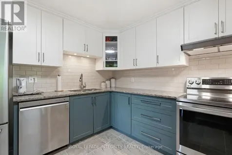 142 Gladecrest Court Ottawa ON K2H 9J8