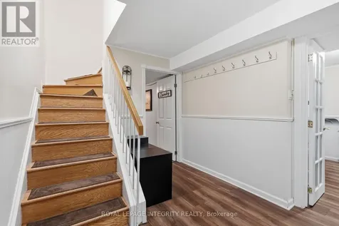 142 Gladecrest Court Ottawa ON K2H 9J8