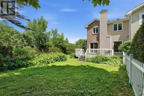 142 Gladecrest Court Ottawa ON K2H 9J8