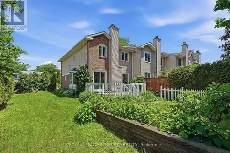142 Gladecrest Court Ottawa ON K2H 9J8