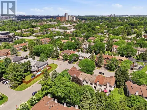 142 Gladecrest Court Ottawa ON K2H 9J8