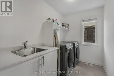 376 Sterling Avenue Clarence-rockland ON K4K 0L4