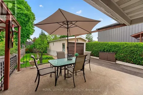 274 Breezehill Avenue South Ottawa ON K1Y 2J3