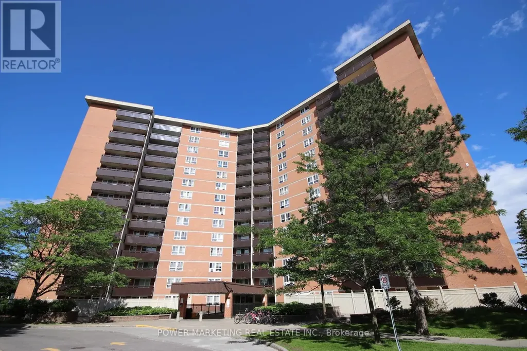 2020 Jasmine Crescent Ottawa ON K1J 8K5