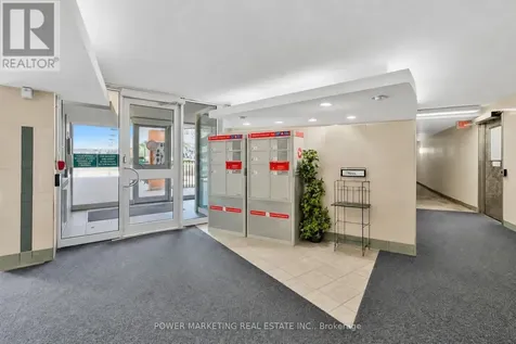 2020 Jasmine Crescent Ottawa ON K1J 8K5