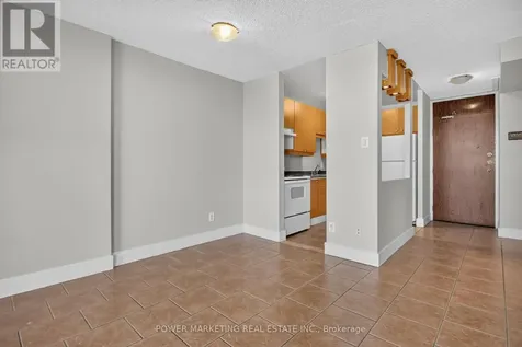 2020 Jasmine Crescent Ottawa ON K1J 8K5